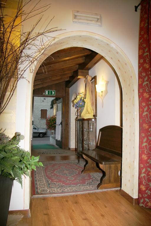 Albergo Garni Cavento Pinzolo Buitenkant foto