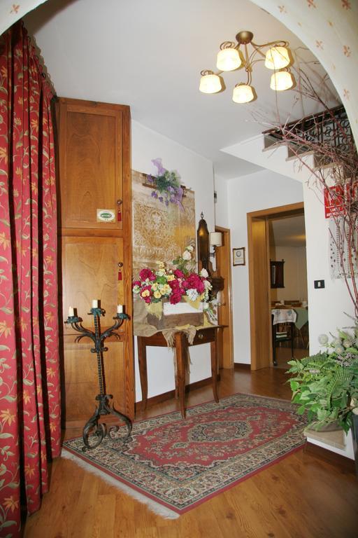 Albergo Garni Cavento Pinzolo Buitenkant foto