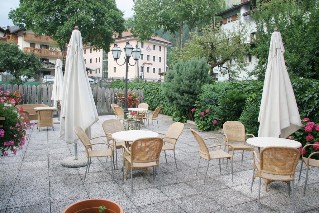 Albergo Garni Cavento Pinzolo Buitenkant foto