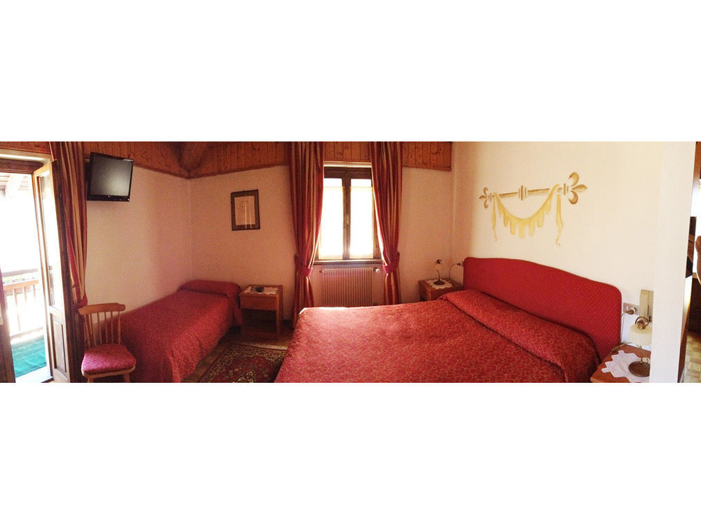 Albergo Garni Cavento Pinzolo Buitenkant foto