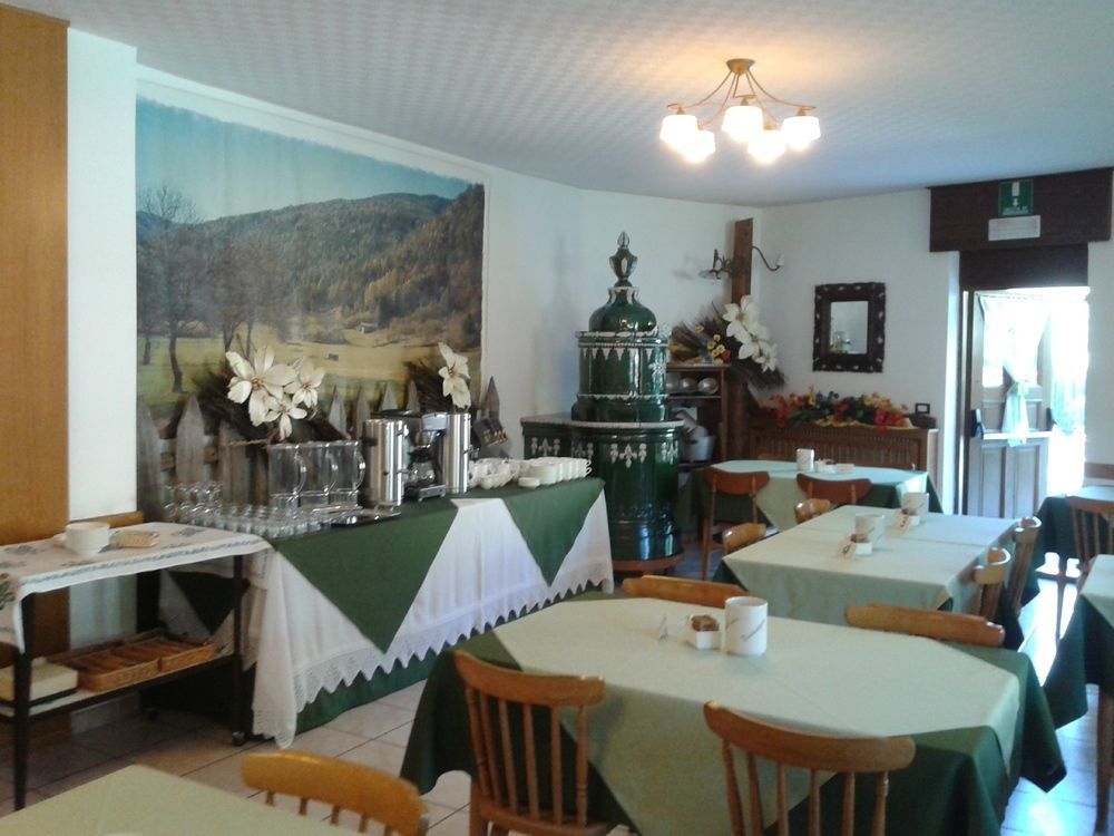Albergo Garni Cavento Pinzolo Buitenkant foto